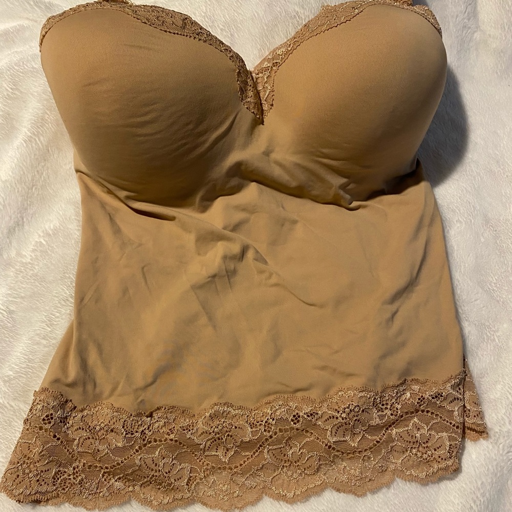 Le Mystere Rouge, Dream Tisha Fit Cami 32G Natural
